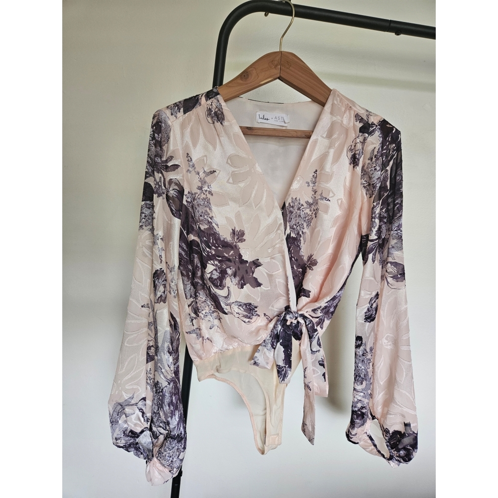 Lulus x ASTR the Label Blush Floral Jeanae Bodysuit - Picture 2 of 5